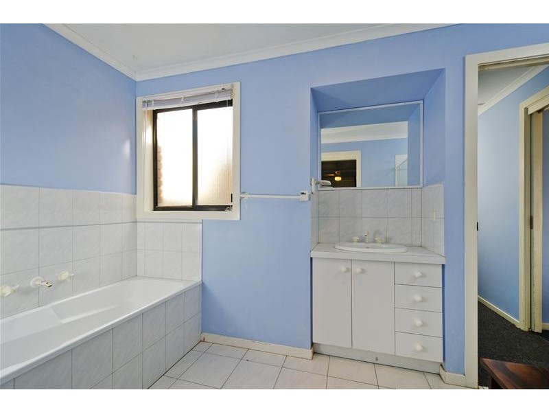 11 Tigris Close, Werribee VIC 3030