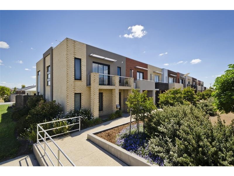 24 Prominence Boulevard, Tarneit VIC 3029