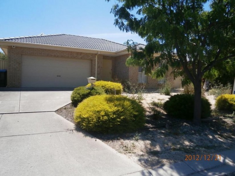 54 Breakwater Crescent, Point Cook VIC 3030