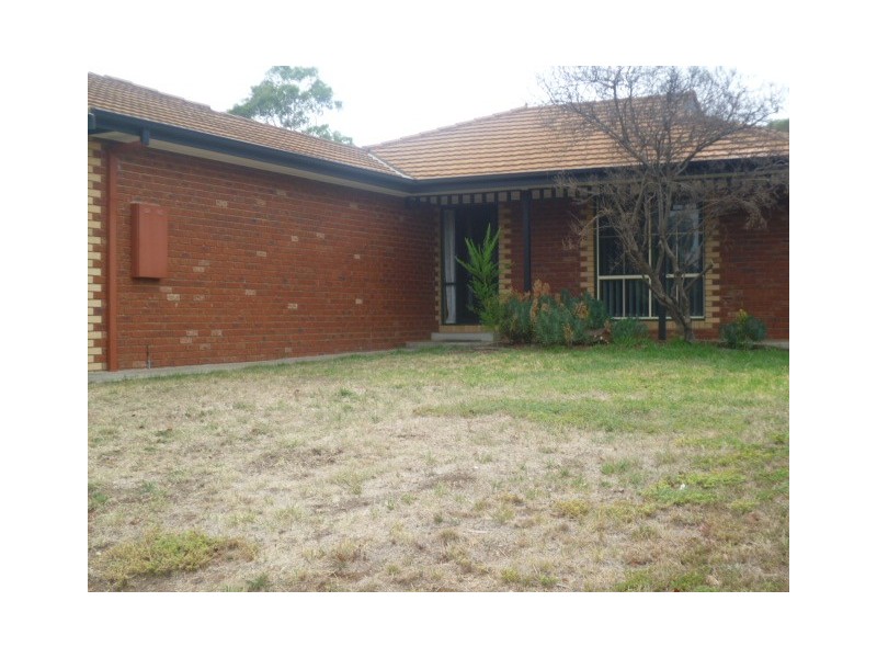 18 Casey Dve, Hoppers Crossing VIC 3029