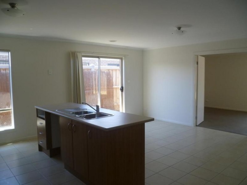 3 Airlie Ave, Point Cook VIC 3030