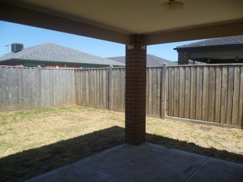 3 Airlie Ave, Point Cook VIC 3030