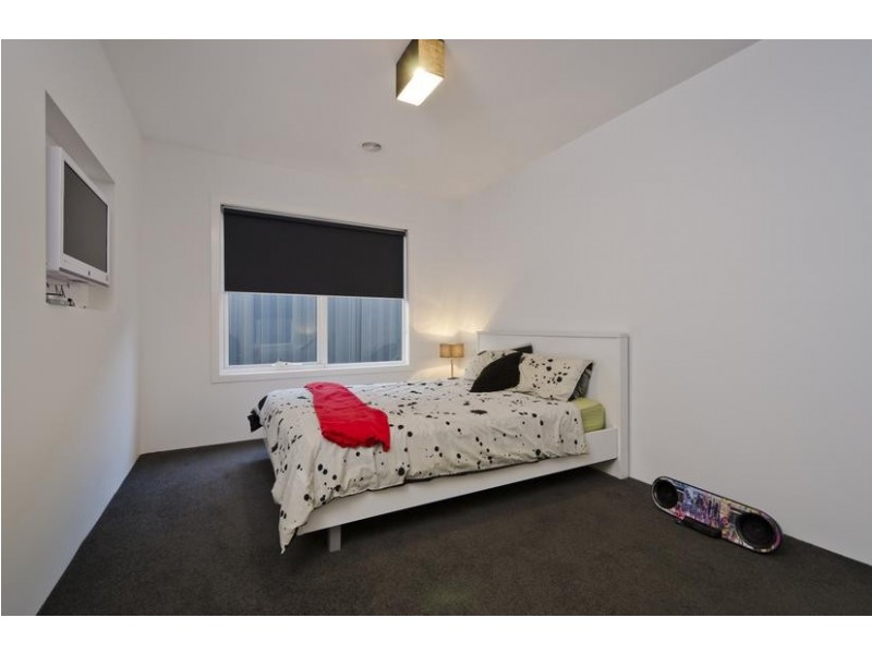 4 Mulwala Crt, Wyndham Vale VIC 3024