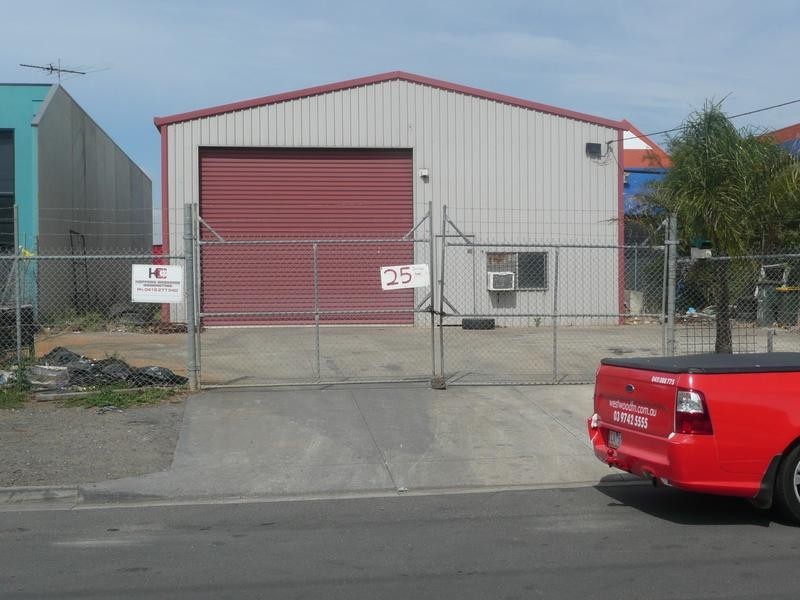 25 Dunlop Ave, Hoppers Crossing VIC 3029