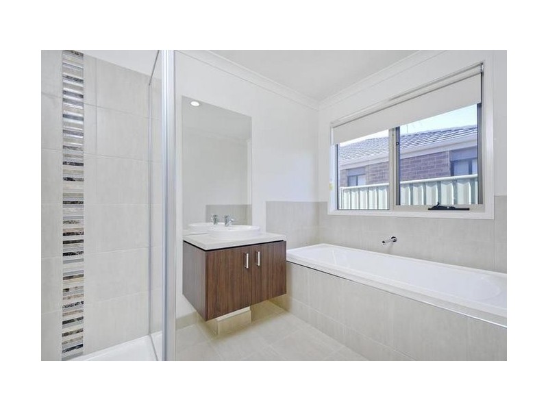 46 Aldridge Rd, Wyndham Vale VIC 3024