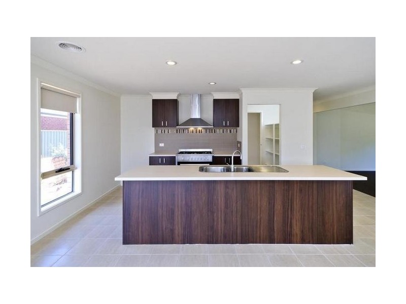 46 Aldridge Rd, Wyndham Vale VIC 3024