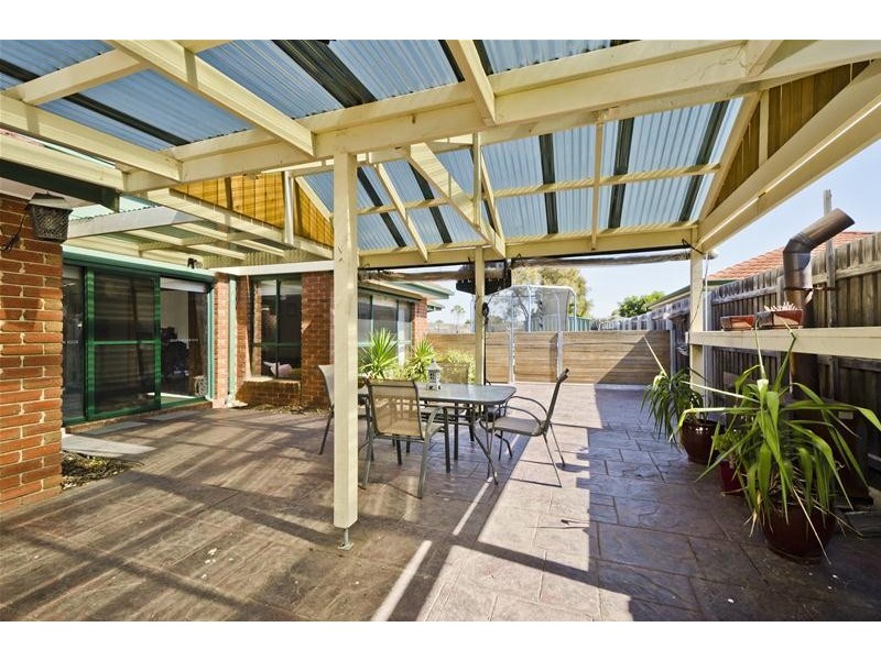 35 Bourke Crescent, Hoppers Crossing VIC 3029