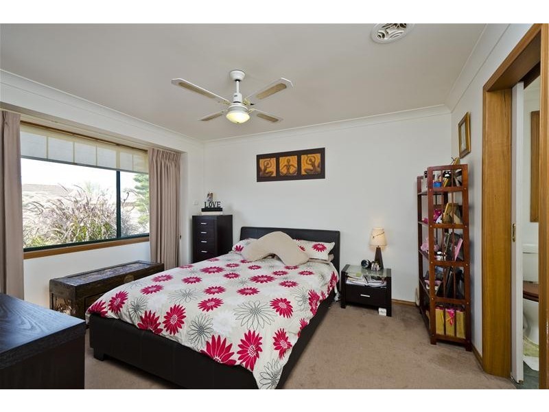 35 Bourke Crescent, Hoppers Crossing VIC 3029