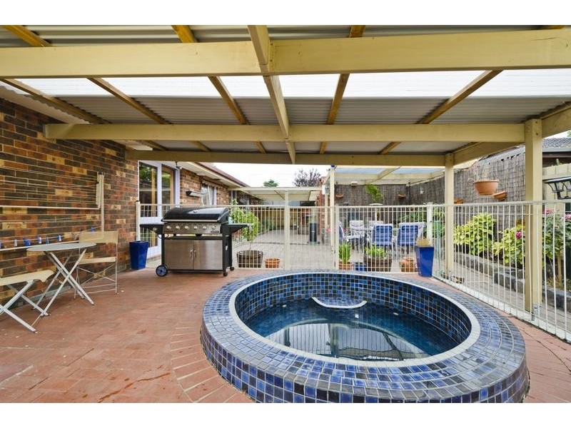 23 Mount Eagle Way, Wyndham Vale VIC 3024