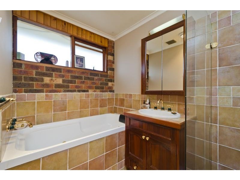 23 Mount Eagle Way, Wyndham Vale VIC 3024