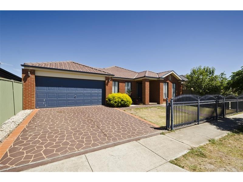 12 Ologhlen Drive, Wyndham Vale VIC 3024