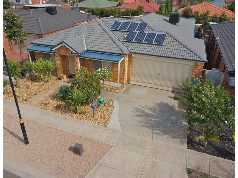 13 Abbington Drive, Truganina VIC 3029