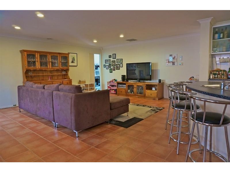 13 Abbington Drive, Truganina VIC 3029