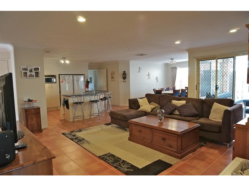 13 Abbington Drive, Truganina VIC 3029