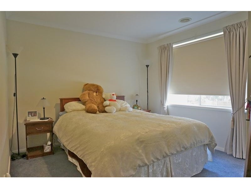 13 Abbington Drive, Truganina VIC 3029