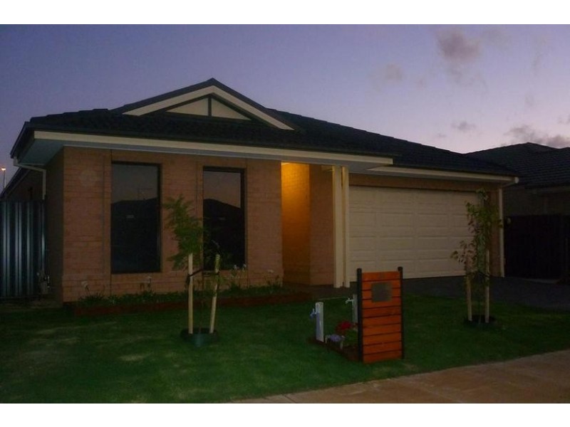 30 Goodenia Avenue, Wyndham Vale VIC 3024