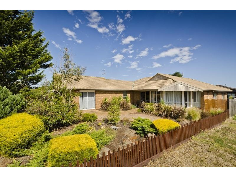 14 Wilmington Avenue, Hoppers Crossing VIC 3029