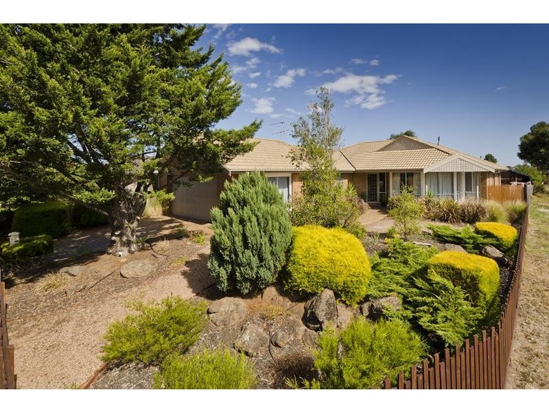 14 Wilmington Avenue, Hoppers Crossing VIC 3029