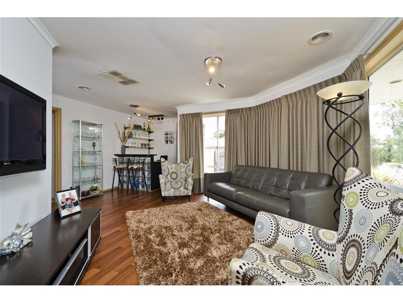 14 Wilmington Avenue, Hoppers Crossing VIC 3029