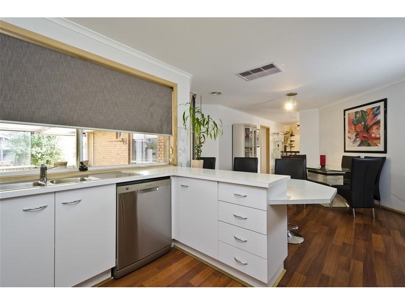 14 Wilmington Avenue, Hoppers Crossing VIC 3029