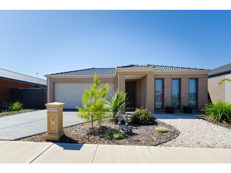 53 Kinglake Dve, Wyndham Vale VIC 3024