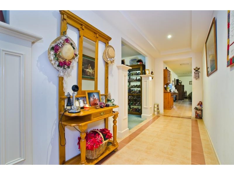 8 Dartmouth Crt, Wyndham Vale VIC 3024