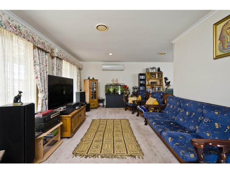 83 Wilmington Avenue, Hoppers Crossing VIC 3029