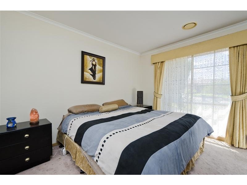 83 Wilmington Avenue, Hoppers Crossing VIC 3029