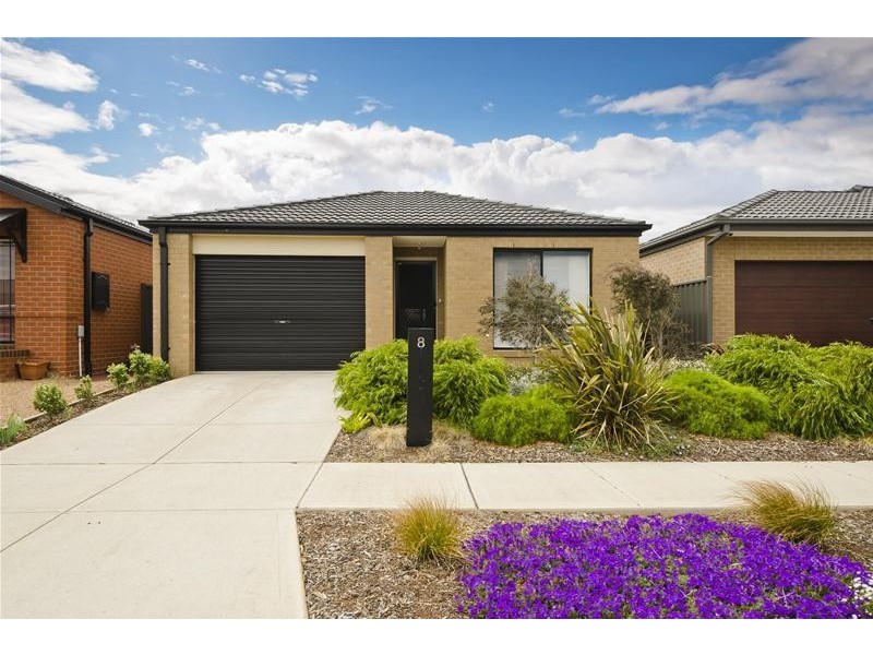 8 Cogley Street, Wyndham Vale VIC 3024