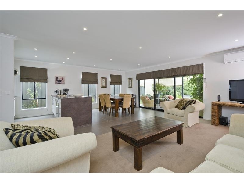 8 Cogley Street, Wyndham Vale VIC 3024