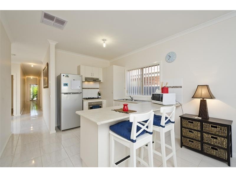 1/11 Swinburne Court, Truganina VIC 3029