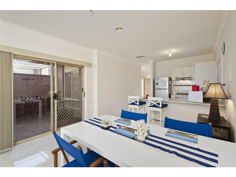 1/11 Swinburne Court, Truganina VIC 3029