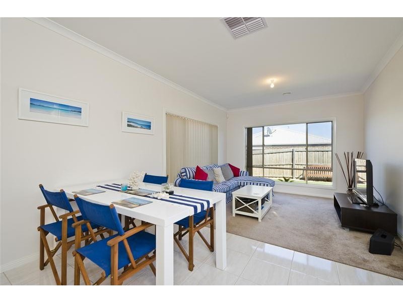 1/11 Swinburne Court, Truganina VIC 3029