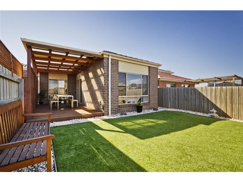 1/11 Swinburne Court, Truganina VIC 3029