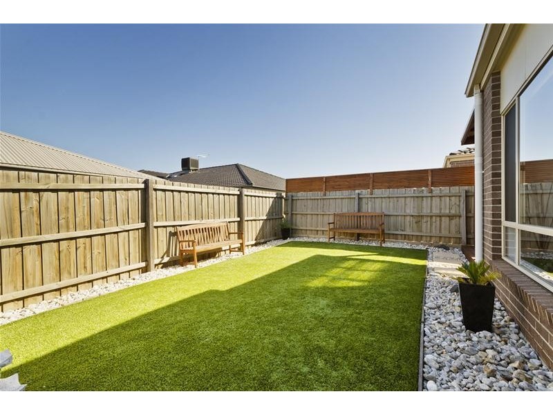 1/11 Swinburne Court, Truganina VIC 3029