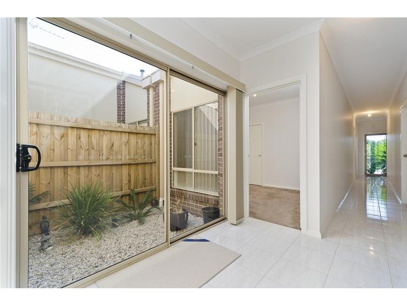 1/11 Swinburne Court, Truganina VIC 3029