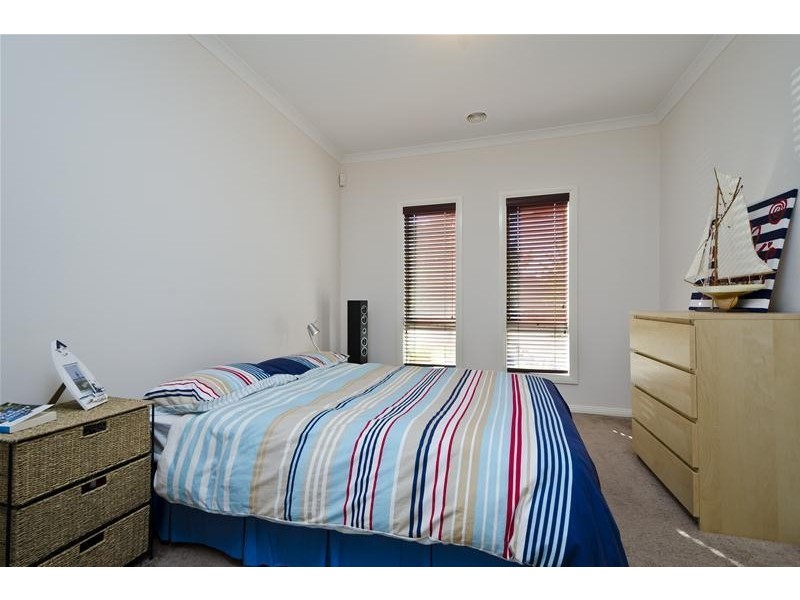 1/11 Swinburne Court, Truganina VIC 3029