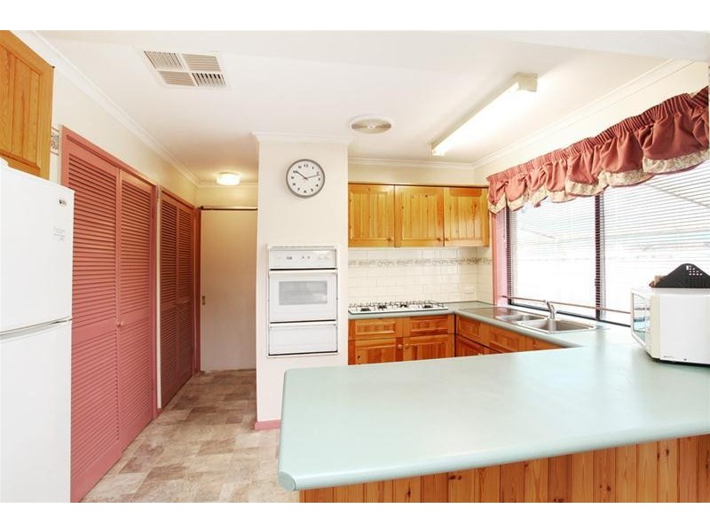 48 Woodville Park Drive, Hoppers Crossing VIC 3029