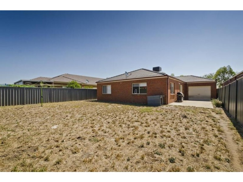 5 Mundi Cres, Wyndham Vale VIC 3024