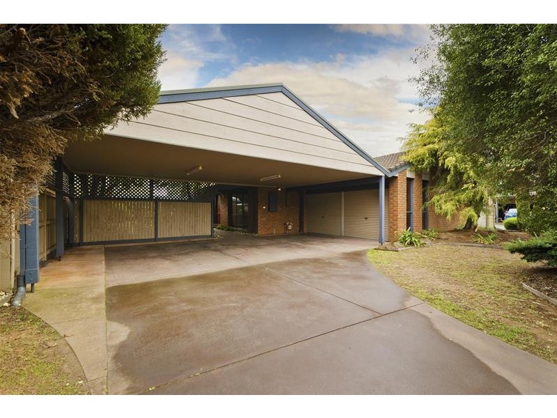 10 San Remo Drive, Werribee VIC 3030