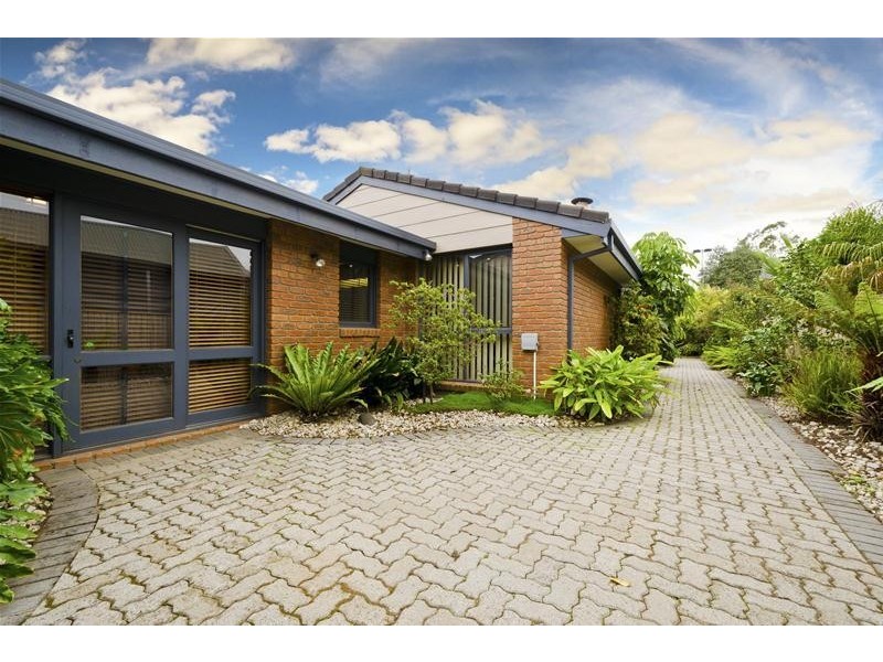 10 San Remo Drive, Werribee VIC 3030