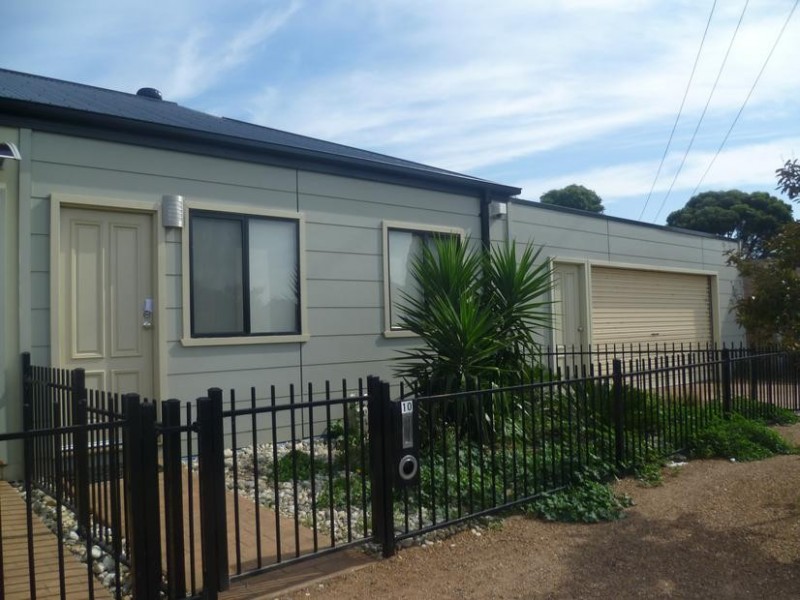 10/2-6 Kelly Street, Werribee VIC 3030