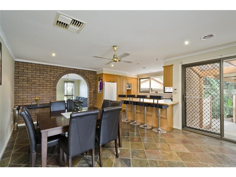 28 Olive Way, Wyndham Vale VIC 3024