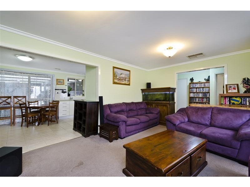 15 Clay Avenue, Hoppers Crossing VIC 3029
