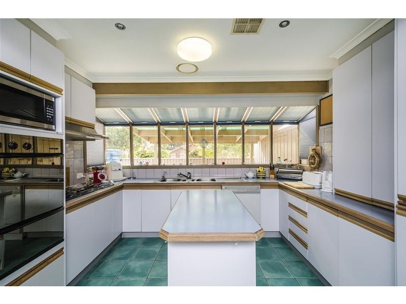 9 Adele Court, Hoppers Crossing VIC 3029