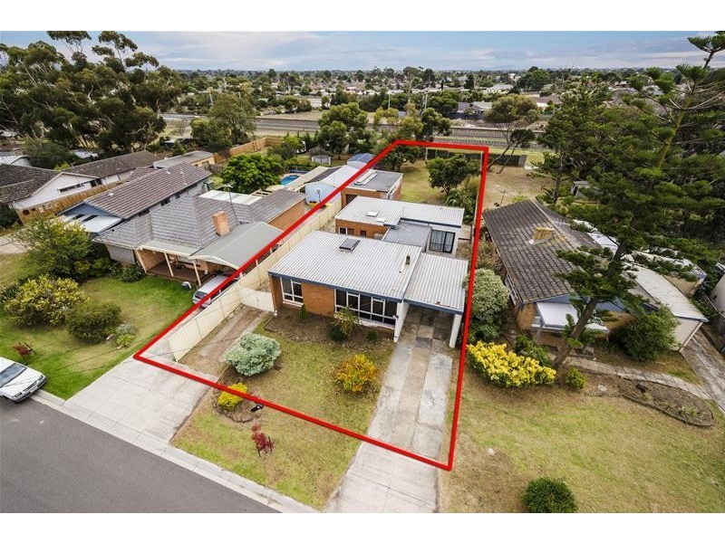 24 Thompson Court, Werribee VIC 3030