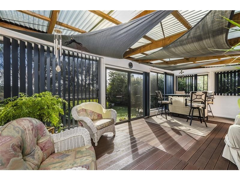 6 Presidents Court, Werribee VIC 3030