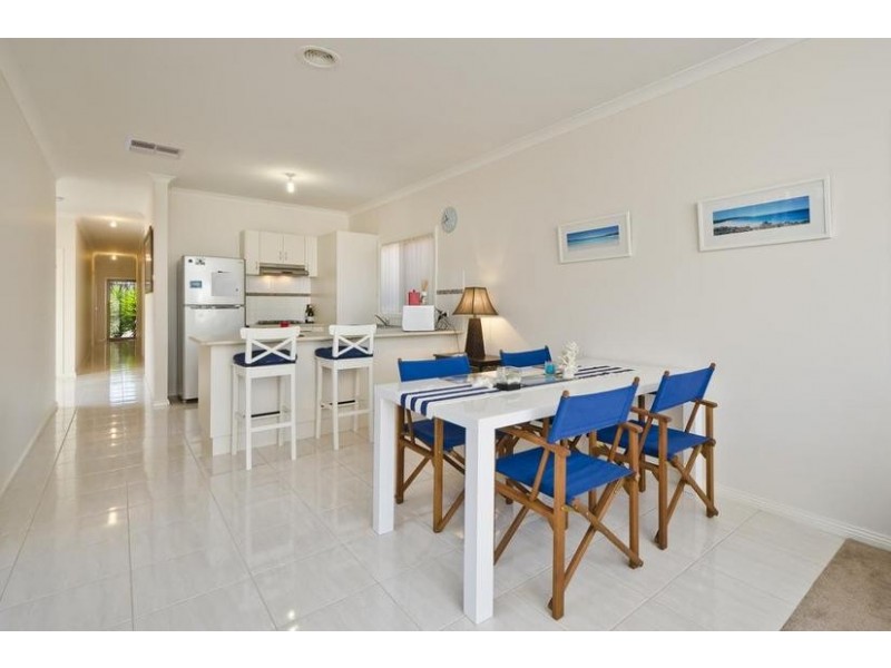 1/11 Swinburne Crt, Truganina VIC 3029