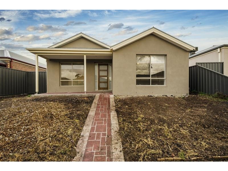 14 Bellfield Avenue, Wyndham Vale VIC 3024