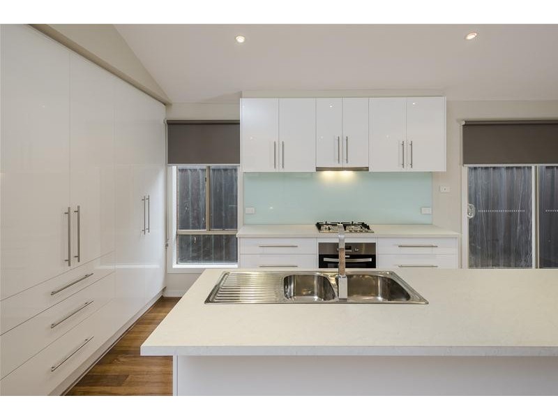 14 Bellfield Avenue, Wyndham Vale VIC 3024